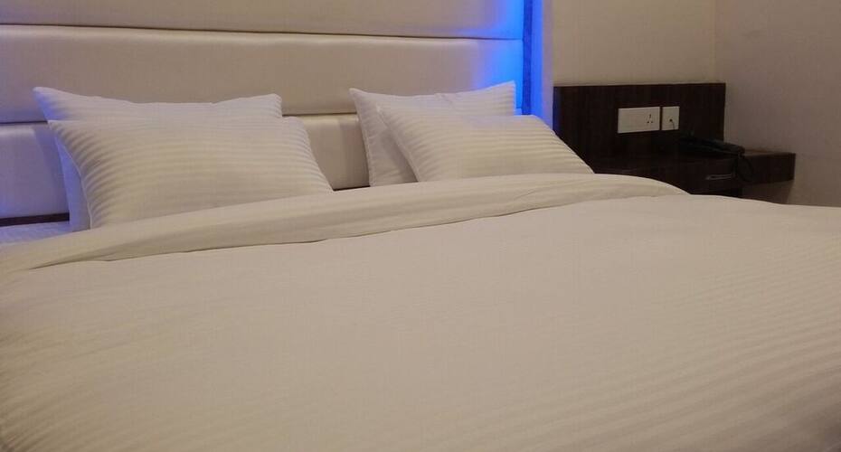 Park Residency, Pritampura, New Delhi 5